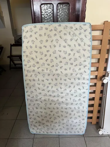 Berço semi novo