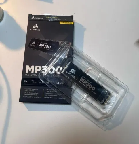 SSD 120GB NVMe M.2 Corsair 