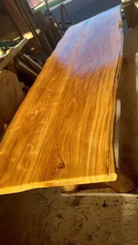 Mesa de mandeira