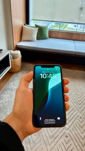 Apple iPhone 11 - 64Gb