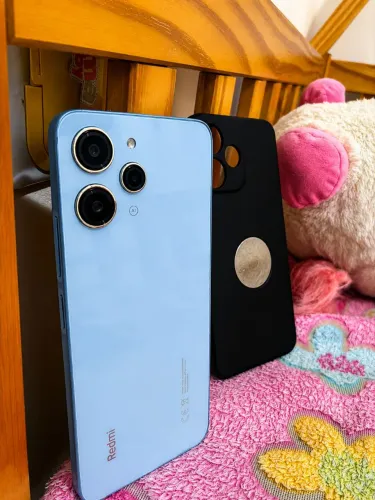 VENDO REDMI 12 256 GIGAS