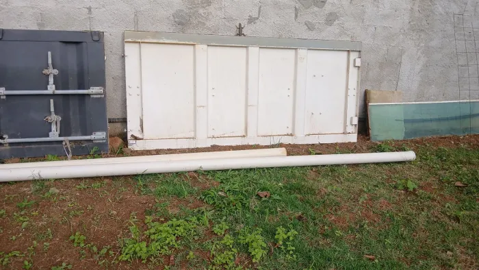 Vendo porta de container