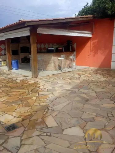 CHÁCARA EM TERRA PRETA VENDA OU LOCAÇÃO!