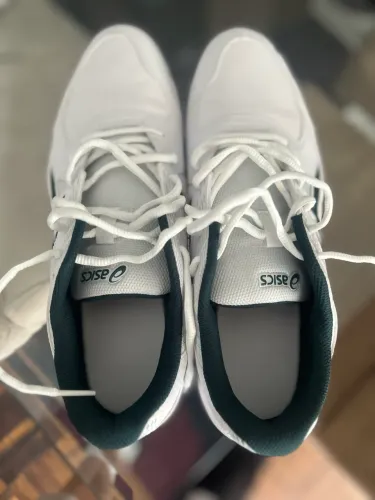Tênis asics
