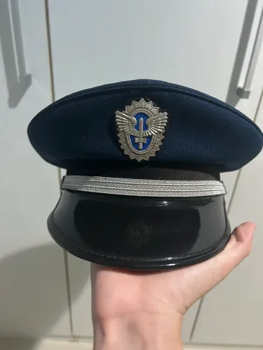 Cap da FAB - Sargento - brasão de metal 