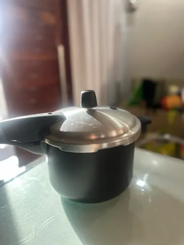 Panela de Pressão Tramontina Preto 4,5 L