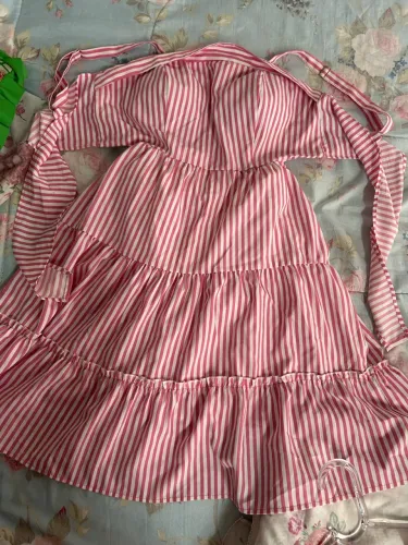 Vestido rosa com branco