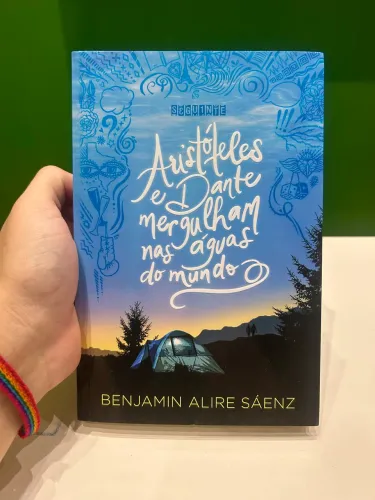 Aristóteles e Dante Mergulham nas Águas do Mundo | Livro novo, nunca lido