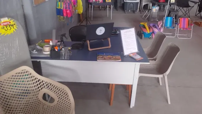 Mesa para Uso Comercial/ Escritório 