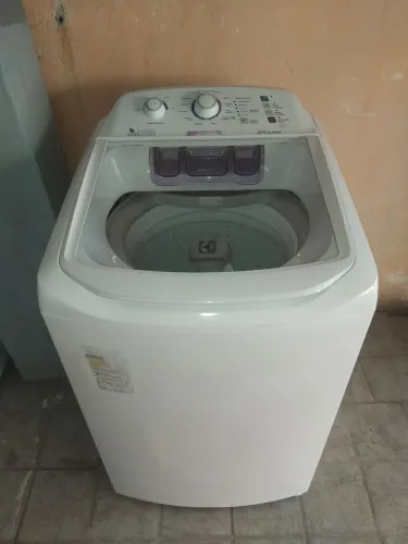 Máquina de lavar Electrolux 10.5kg com garantia total de três meses