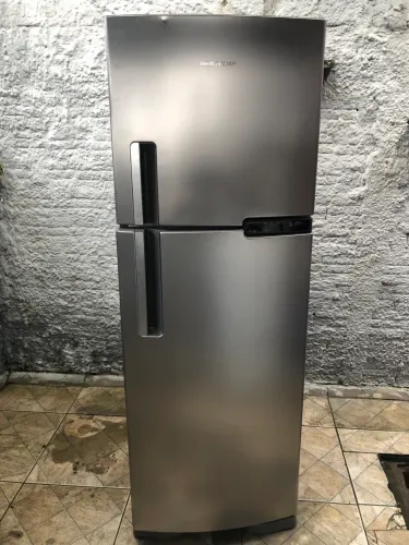 GELADEIRA Brastemp BRM44HKBNA PLATINUM 220v.