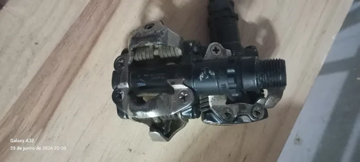 Par de Pedal Clip Shimano 