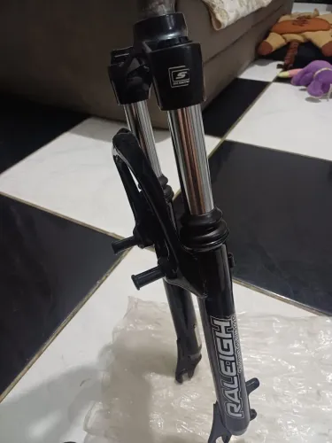 Suspensão de bike aro 26 para freio a disco ou V-Breik novo