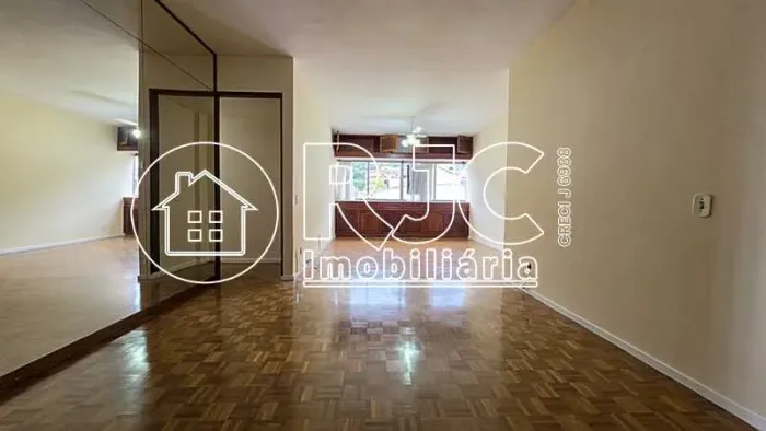 Apartamento : Padrão / Residencial / Tijuca