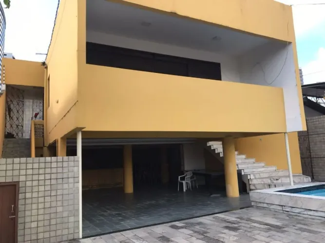 Valor de Super OPORTUNIDADE! Casa com 3 Suítes/ 439 m² para VENDA - Miramar - João Pessoa/