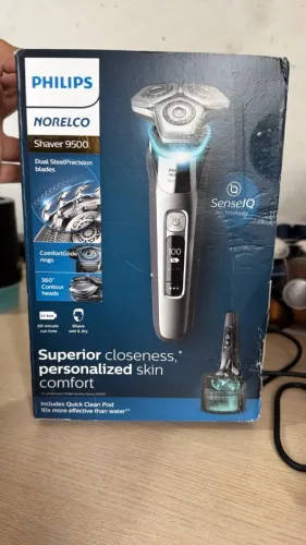 Barbeador Phillips Norelco Shaver 9500