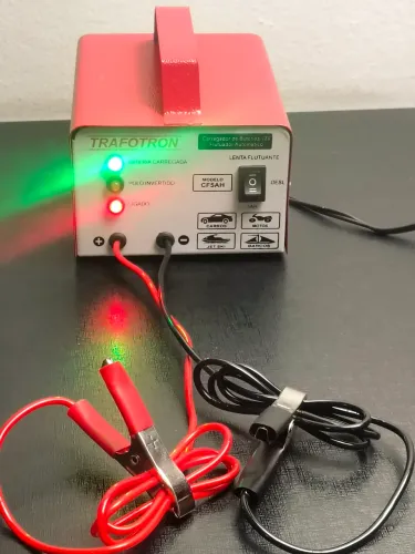 CARREGADOR BATERIA MOTO / CARRO 12v CF 5AH ATÉ 300 AMPERES 