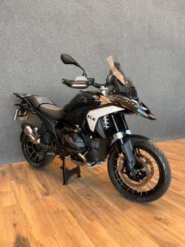 BMW R1300 GS TRIPLE BLACK
