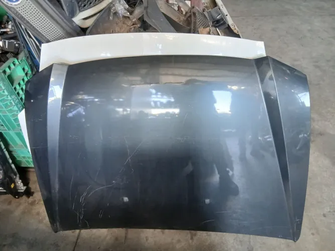CAPÔ Fiat stilo em bom estado apenas um delhes