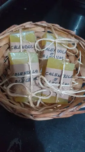 Sabonetes artesanal de calendula é alecrim, entrega grátis, região Natal e proximidades
