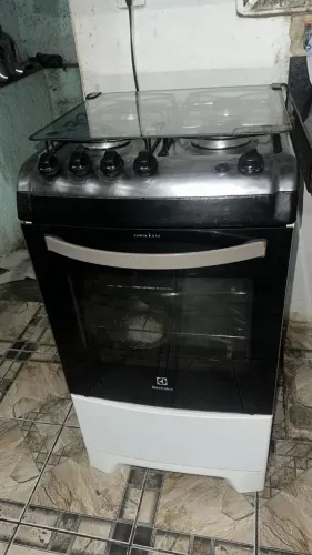 Fogão Electrolux 4 Bocas (Corta Gás + Vidro Removível) - Perfeito Estado