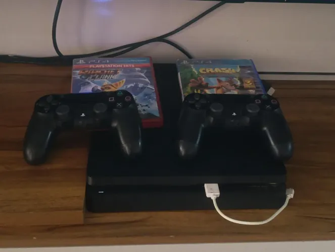VENDO PS4 SLIM