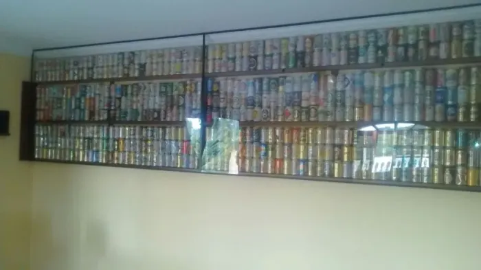 Coleção de latas de cerveja(vazias) 2.000 latas nacionais e importadas, em vários tamanhos