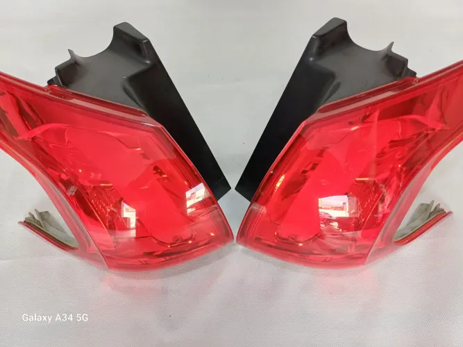 Par de Lanterna Peugeot 2008 2015 2016 2017 2022 original 