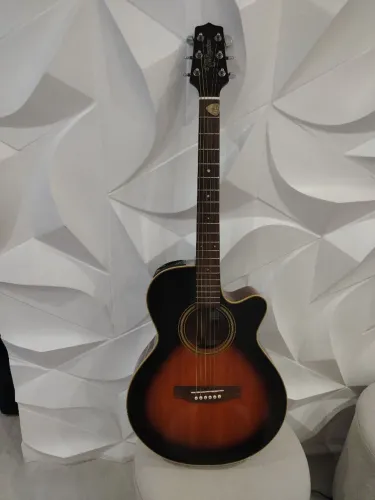 Violão takamne eg 240 C funcionando tudo certinho