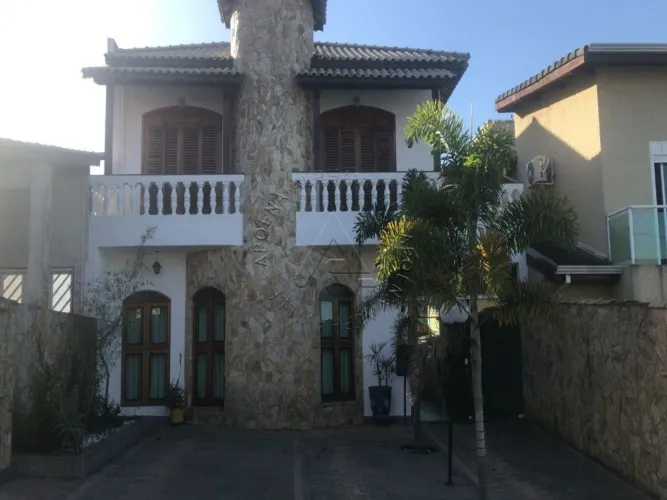 CASA NO CONDOMÍNIO NOVA PAULISTA