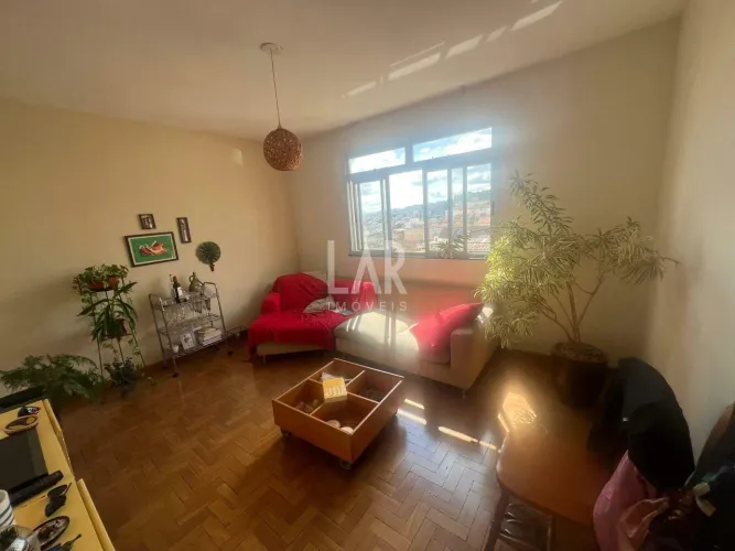 Apartamento à venda, 3 quartos, 1 suíte, 1 vaga, Santa Efigênia - Belo Horizonte/MG