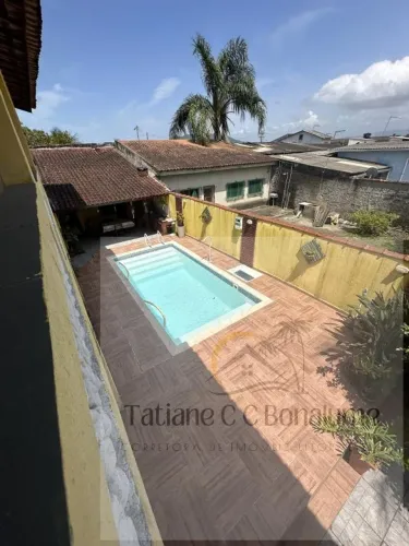 Casa a Venda em Balneário Regina Maria - Mongaguá - SP