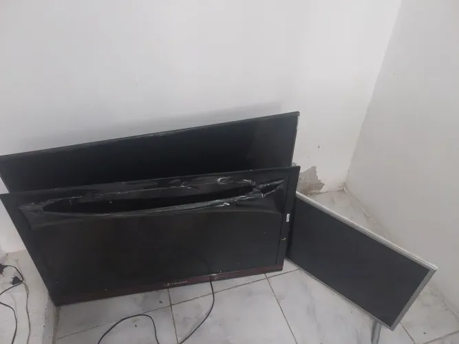 Vendo tvs para aproveitar peças ou concerto
