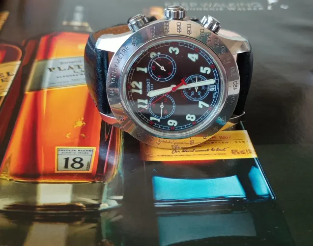 Relógio Tissot V8 original 