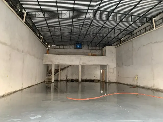 Imóvel para aluguel com 345 metros quadrados em Pestana - Osasco - SP