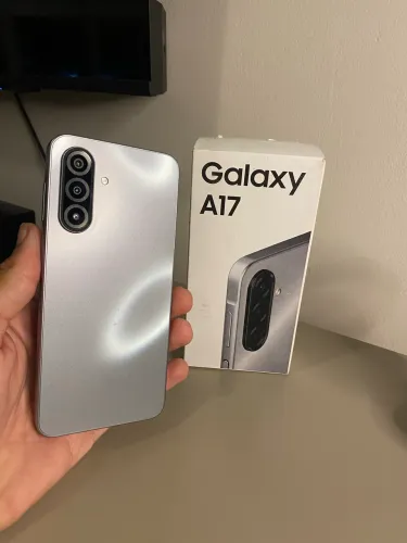 Galaxy A17 128GB na garantia até dezembro