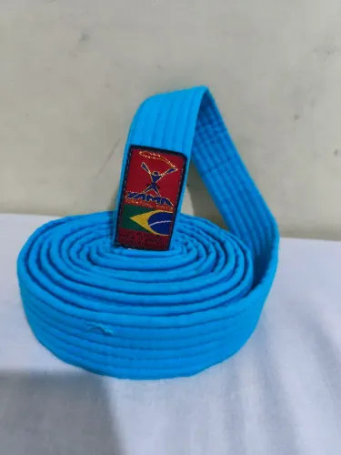 Faixa de Judô Azul Yama Tamanho 4 Usado em Bom Estado 