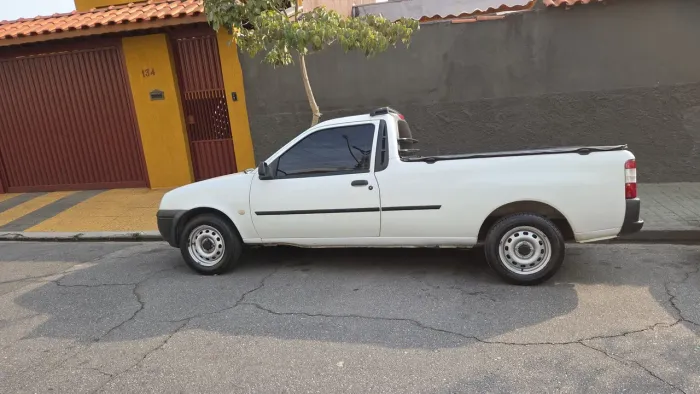 Ford Courier 1.6 L/ 1.6 Flex 2012