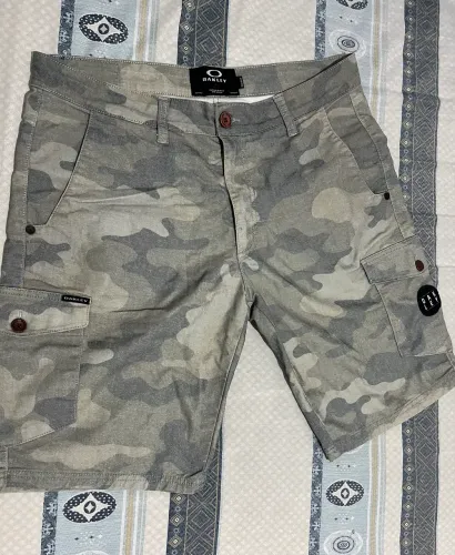 Bermuda Oakley Original