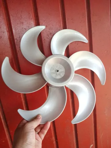 Helice do ventilador da Britânia de 40 cm 