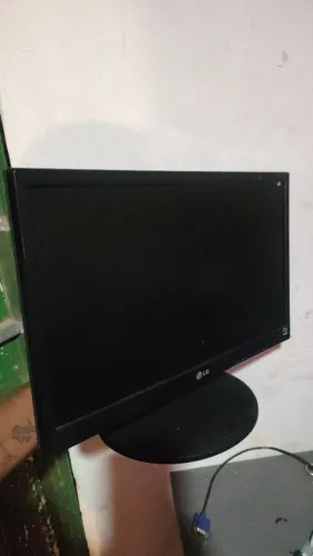 Monitor LG 20PL