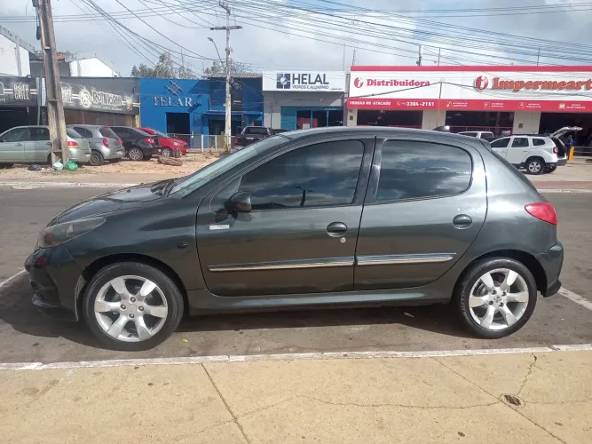 Peugeot 207 XR Sport 1.4 Flex 8V 5P 2012