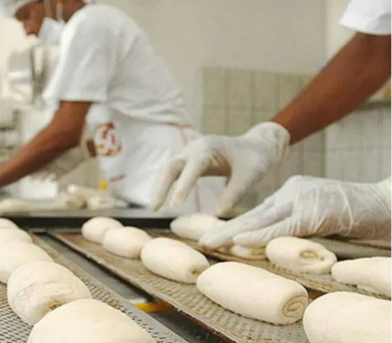 VAGA PARA AJUDANTE DE PADARIA