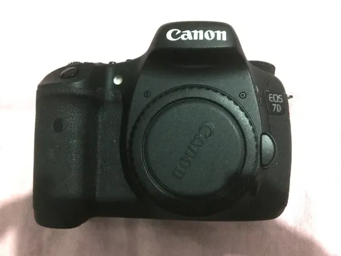 Câmera fotográfica Canon EOS 7D