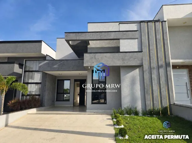Casa com 3 dormitórios à venda, 115 m² por R$ 950.000,00 - Condomínio Villa Verona - Soroc
