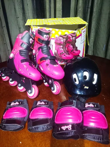 PATINS BARBIE+ ACESSÓRIOS