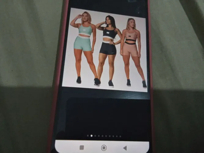 Vendo esse conjunto de shorts e Blusa para academia