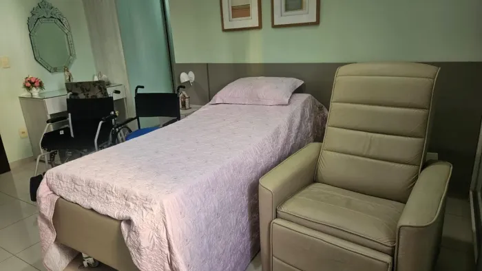 Cama elétrica hospitalar 