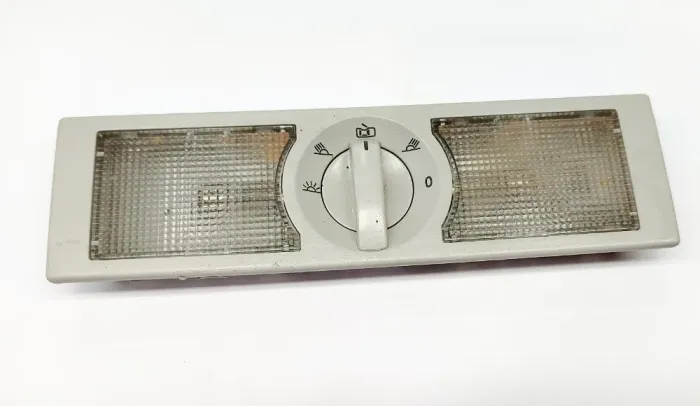 Lanterna Luz Teto Cortesia Amarok Jetta Golf  12/17 49749 