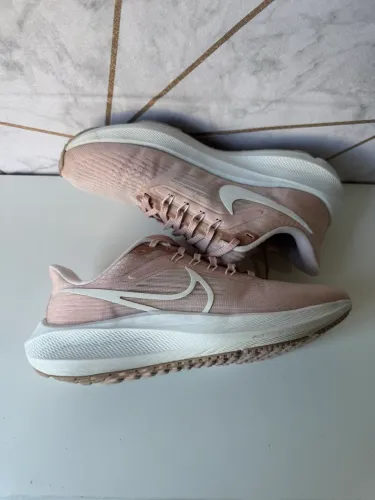 Nike Pegasus número 36
